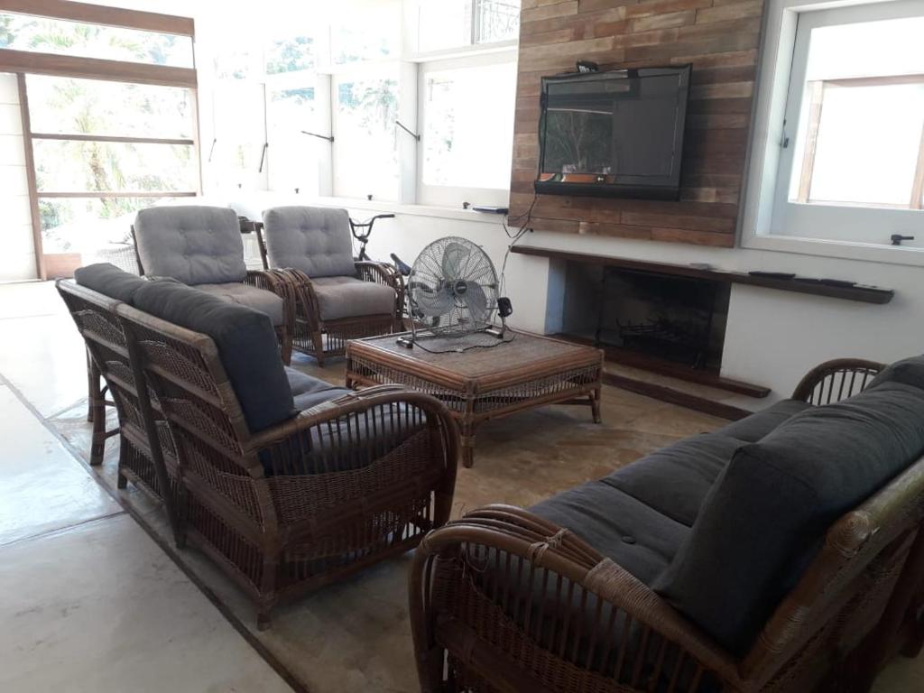  LINDA CASA ALTO PADRÃO - UBATUBA SP