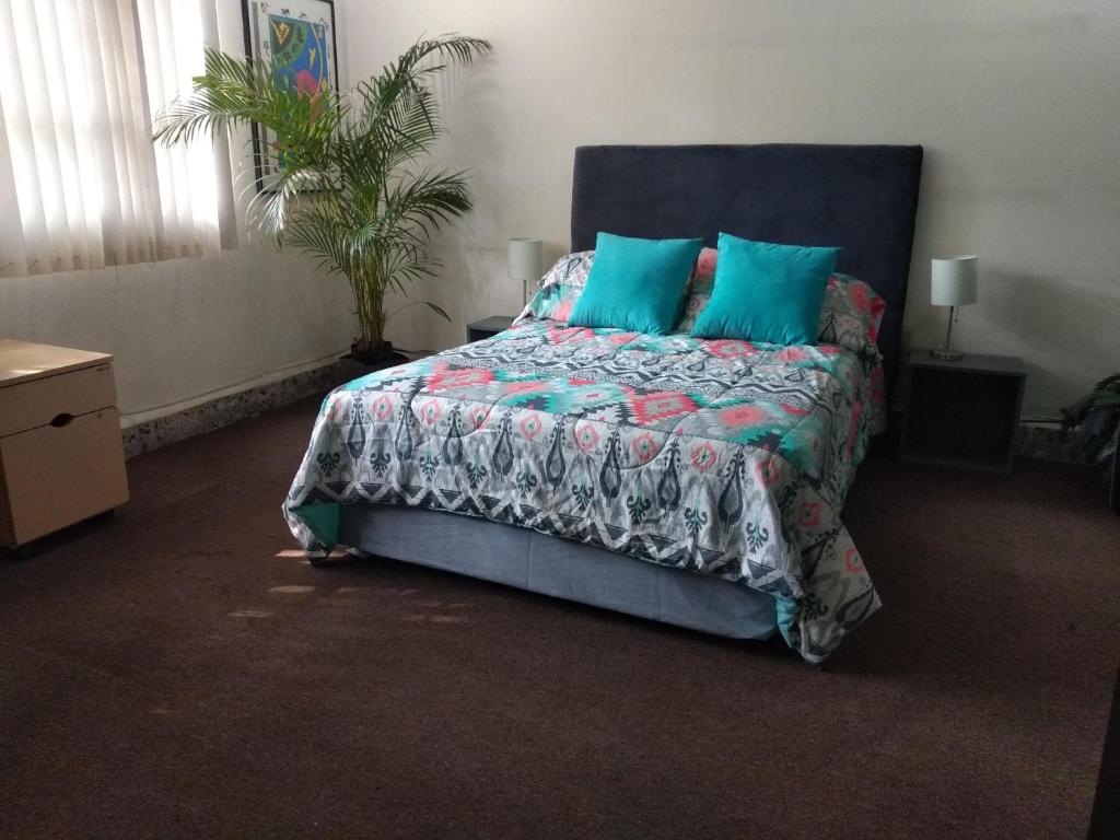 COMO ESTAR EN CASA CoL DEL VALLE - Housity