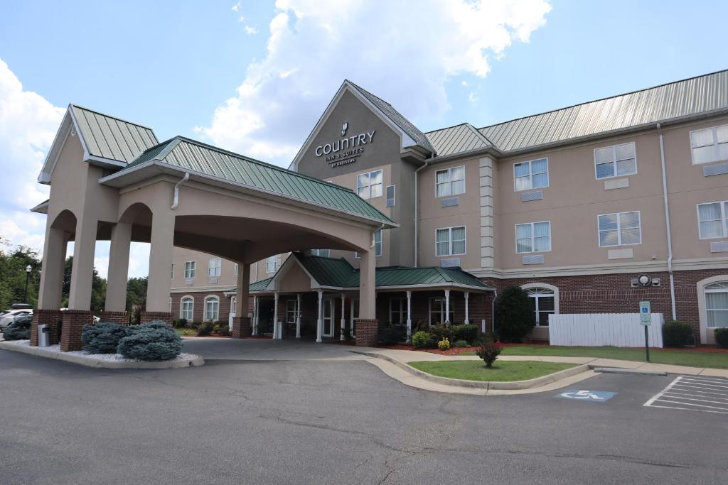 Country Inn & Suites by Radisson, Emporia, VA, Emporia Updated 2024