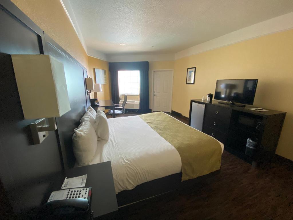Galveston Beach Hotel - King Room With Balcony - Non Smoking