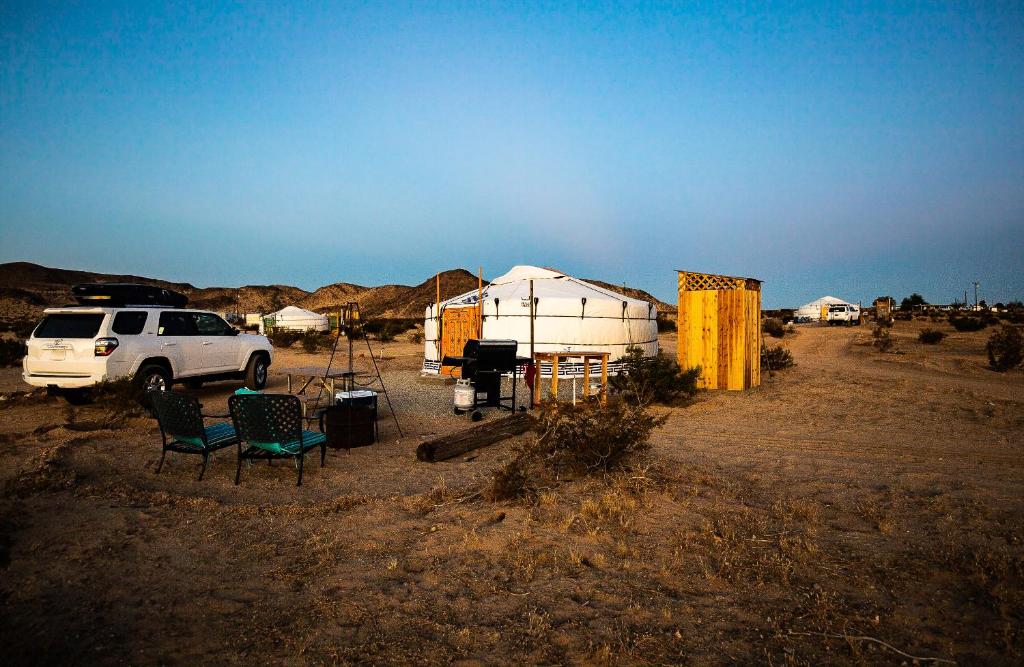 Příroda nedaleko luxury tent