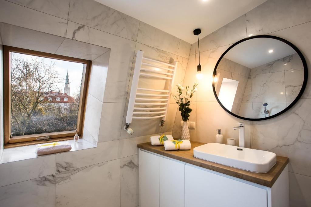 Kúpeľňa v ubytovaní Apartament BIANCO NERO pod Jasną Górą, bezpłatny parking, teren ogrodzony.