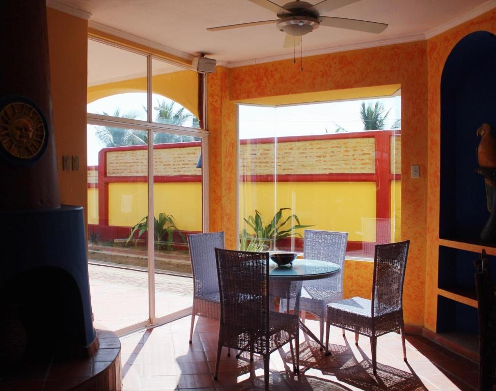 Fotografie z fotogalerie ubytování Casa Amarilla v destinaci Puerto Cayo