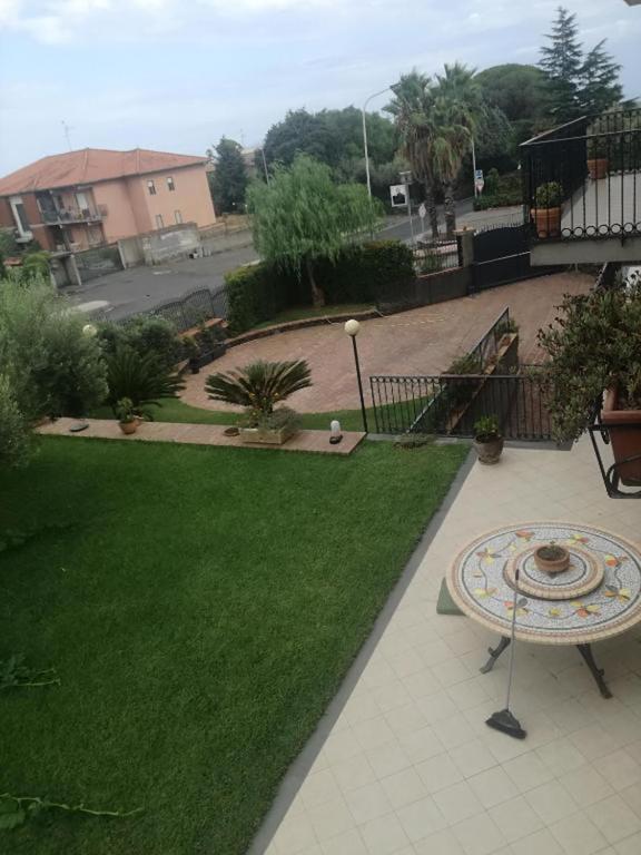 Ogród w obiekcie I capricci dell'Etna 1 di Puglisi