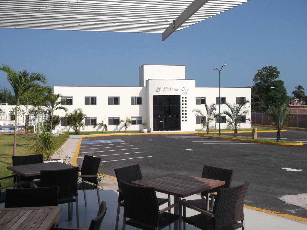 Hotel El Palmar Inn