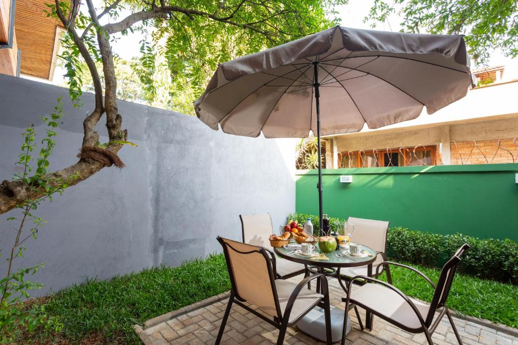  Apartamento com quintal na Praça do Pôr do Sol