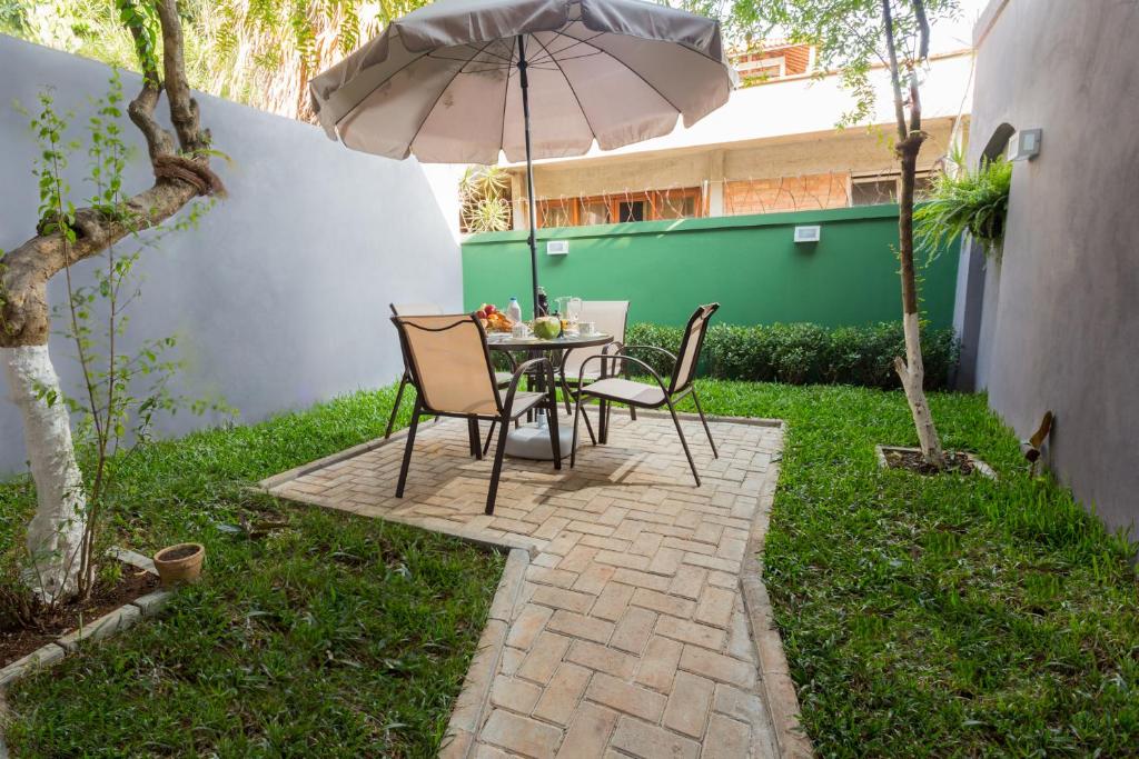  Apartamento com quintal na Praça do Pôr do Sol