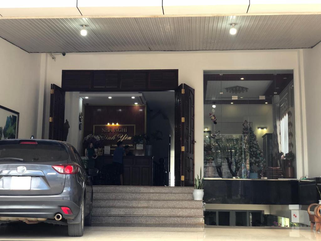Exteriér nebo vchod ubytování Nhà nghỉ Bình Yên