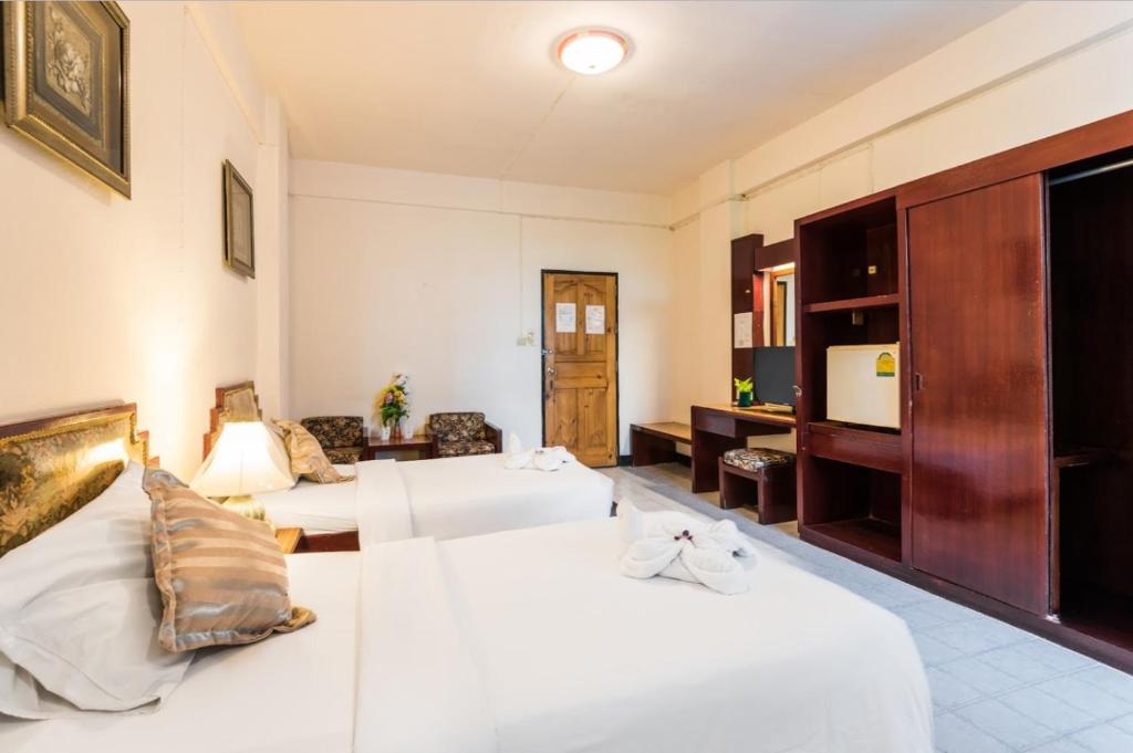 
Standard Double or Twin Room
