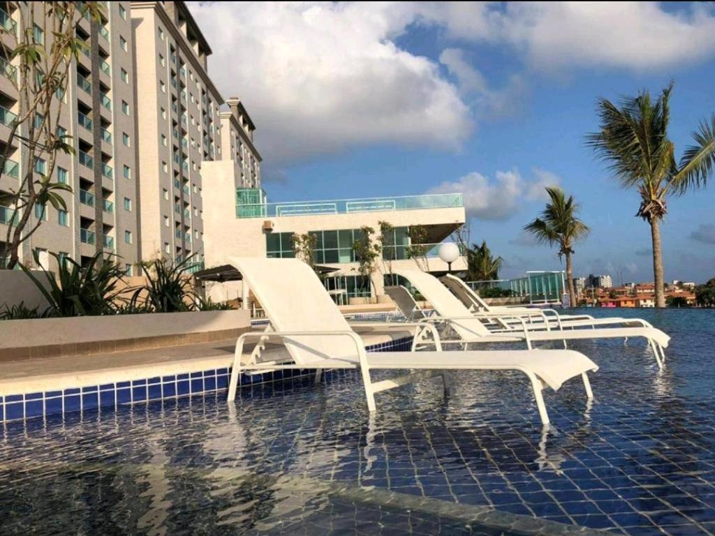  Salinas park resorts