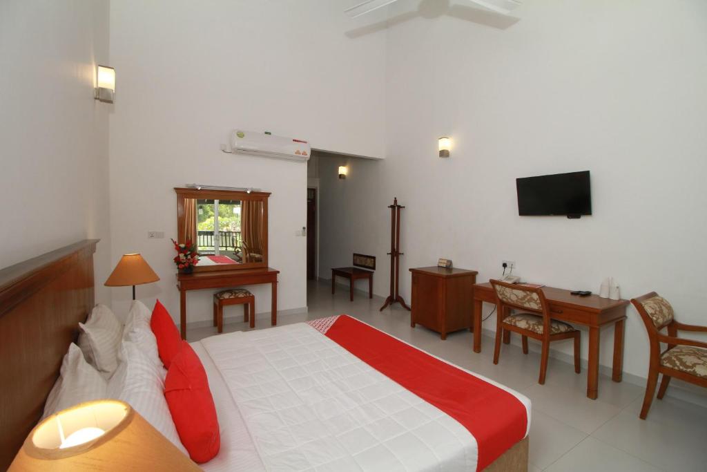 TV a/nebo společenská místnost v ubytování Garden Beach Hotel Kalutara
