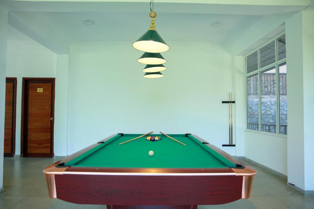 Biliár nebo kulečník v ubytování Glenloch Tea Factory Hotel
