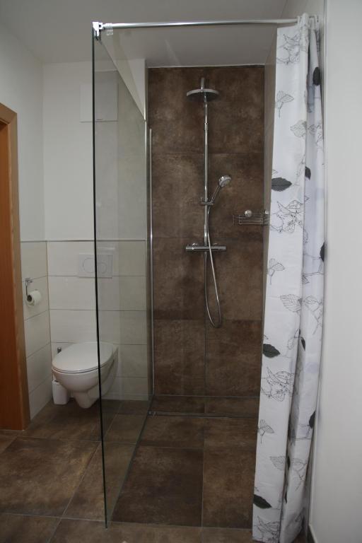 A bathroom at Appartementhaus Sabine
