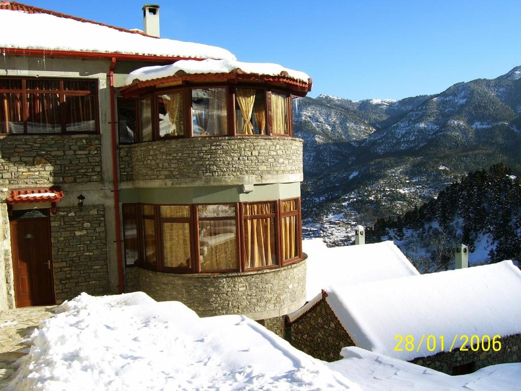 Widok na góry z tego aparthotelu
