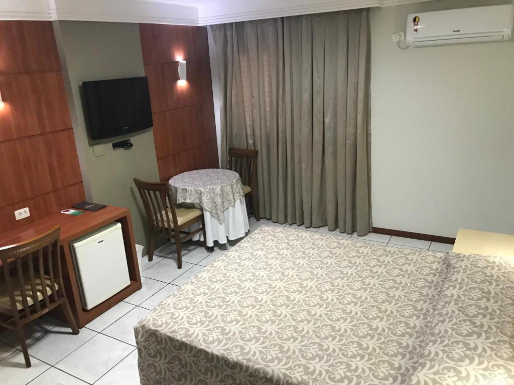  Brumado Hotel