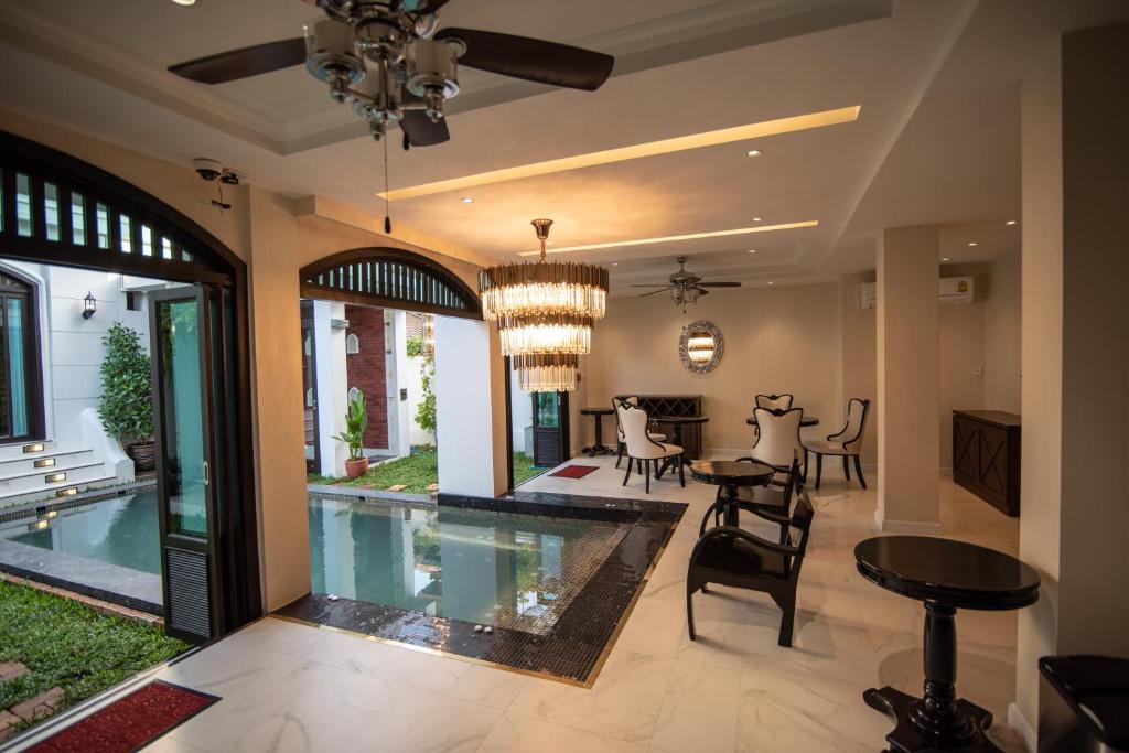 Nanta Glam CM Hotel & Residences - Resim 2