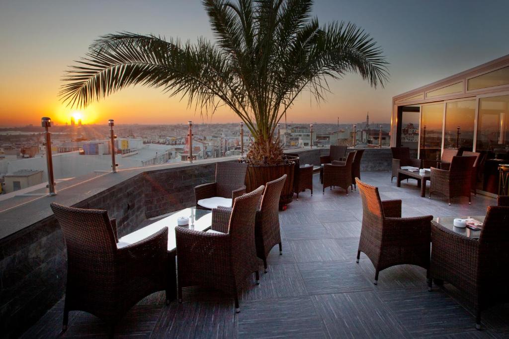 لابی و فضای عمومی Darkhill Hotel - تصویر ۵
