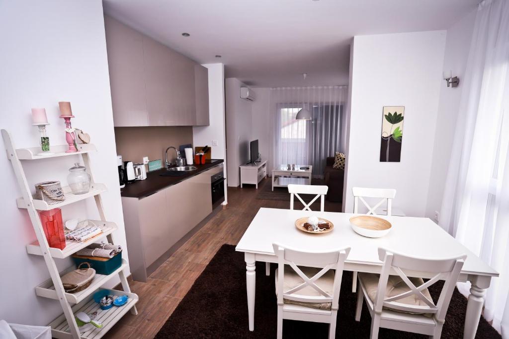 Kuchnia lub aneks kuchenny w obiekcie Apartment I&I