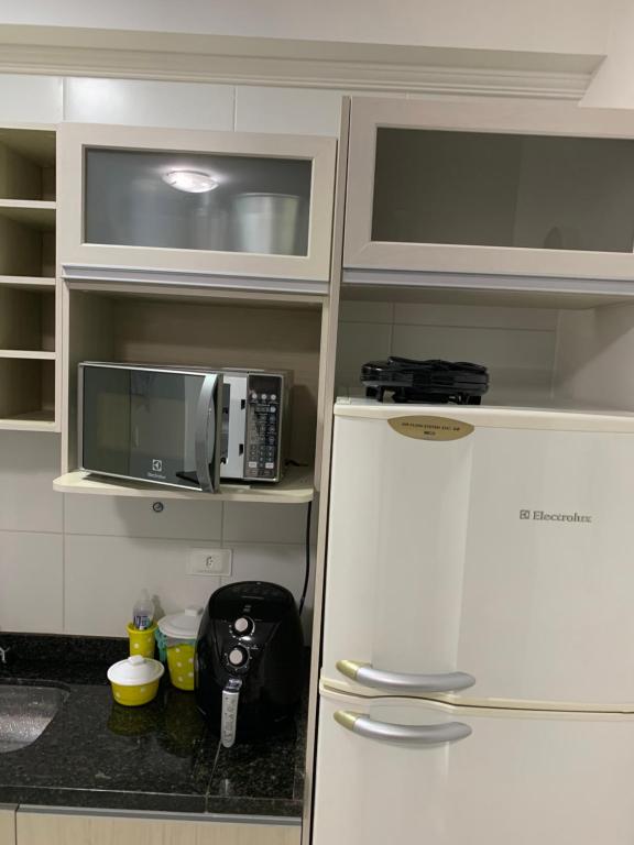  Apto Condomínio Vila Monrealle