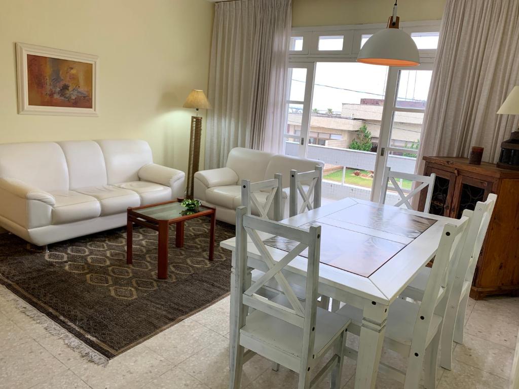  Apartamento amplo na frente da praia em Atlântida