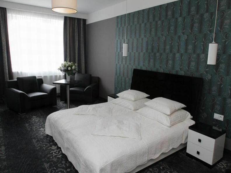 Hotel Europa - Deluxe Double Room With Shower
