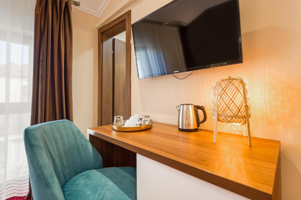 BUCUR 9 - Superior King Room