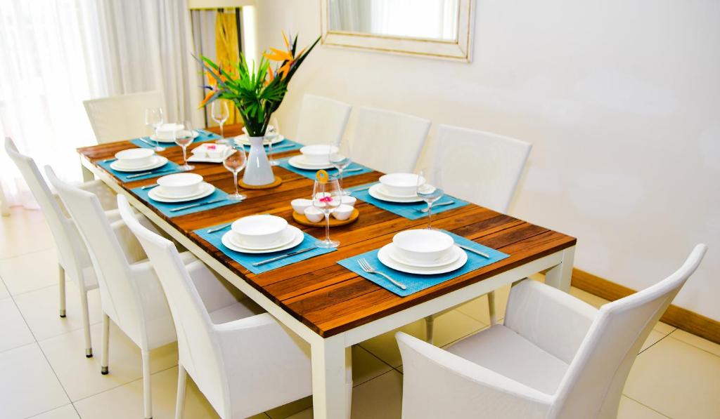 Posezení v ubytování Cap Ouest Beachfront Residences