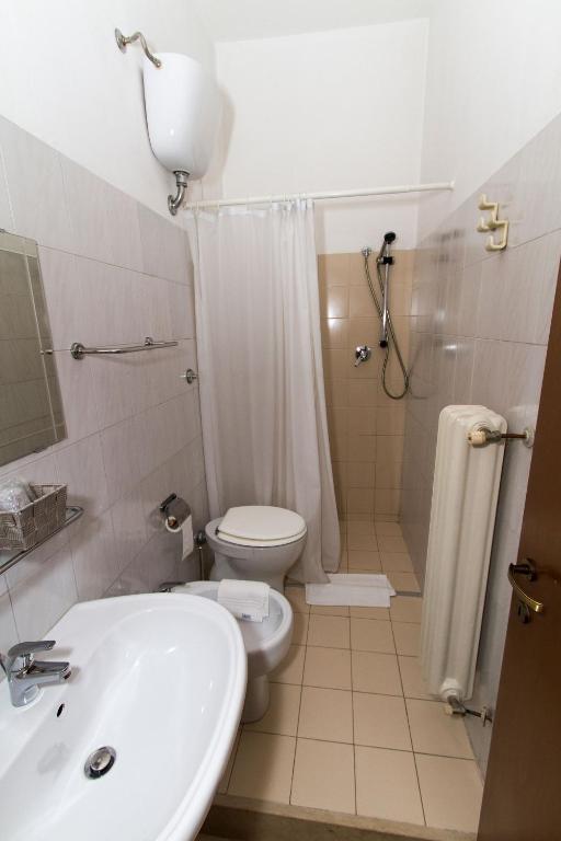 Koupelna v ubytování Albergo Martini