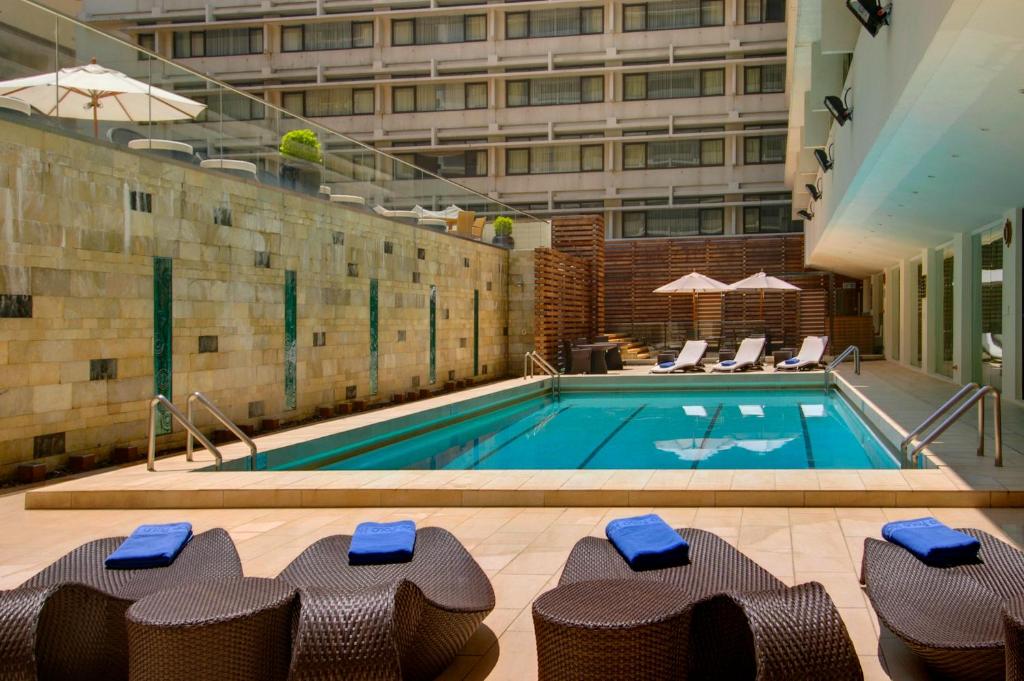 Bazén v ubytování Marco Polo Hongkong Hotel nebo v jeho okolí