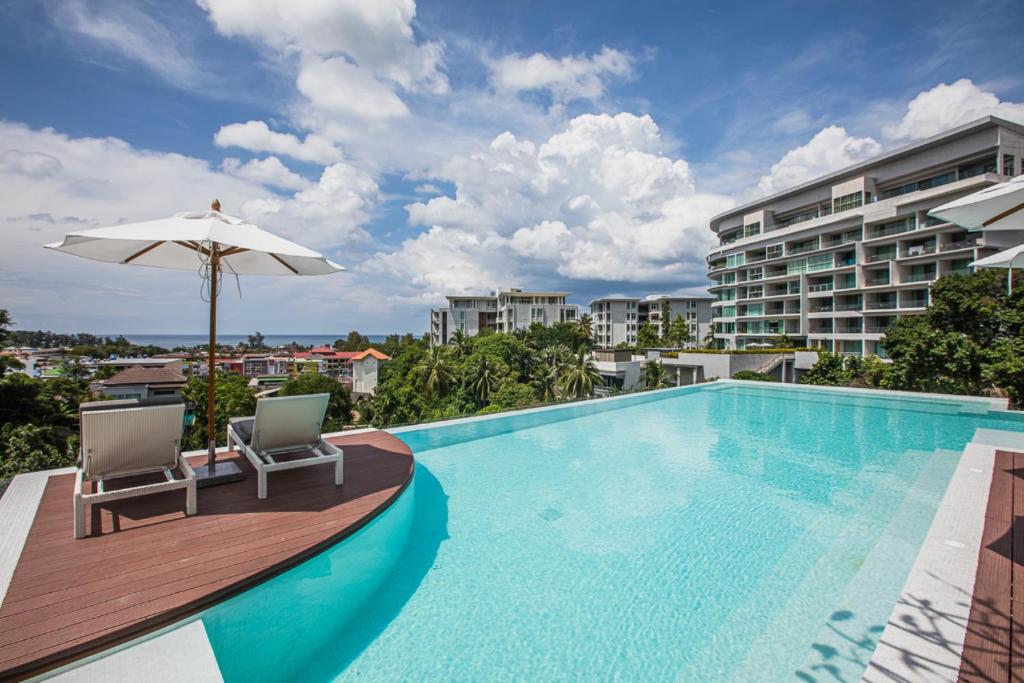 Bazén v ubytování Palmetto Condominium nebo v jeho okolí