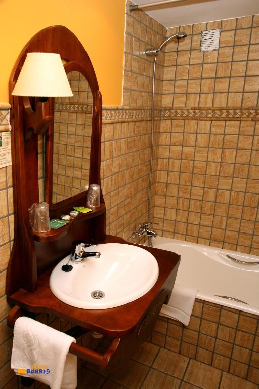 Koupelna v ubytování Hotel Bujaruelo
