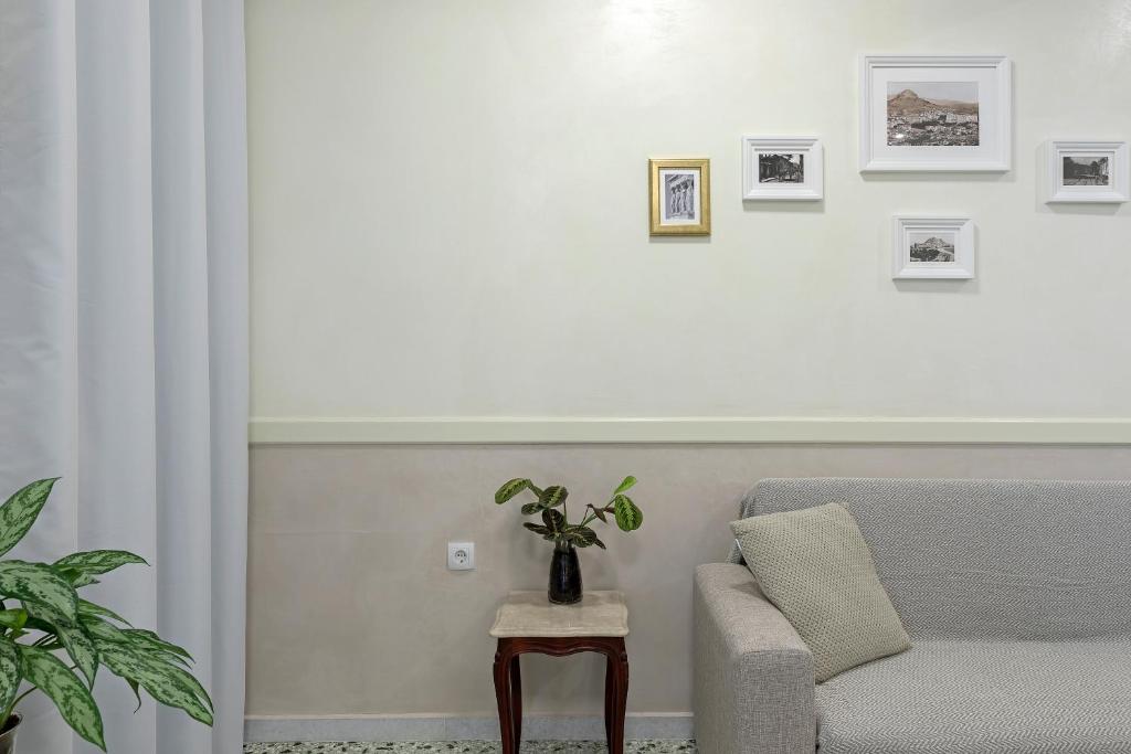 Posedenie v ubytovaní Athenian Lofts