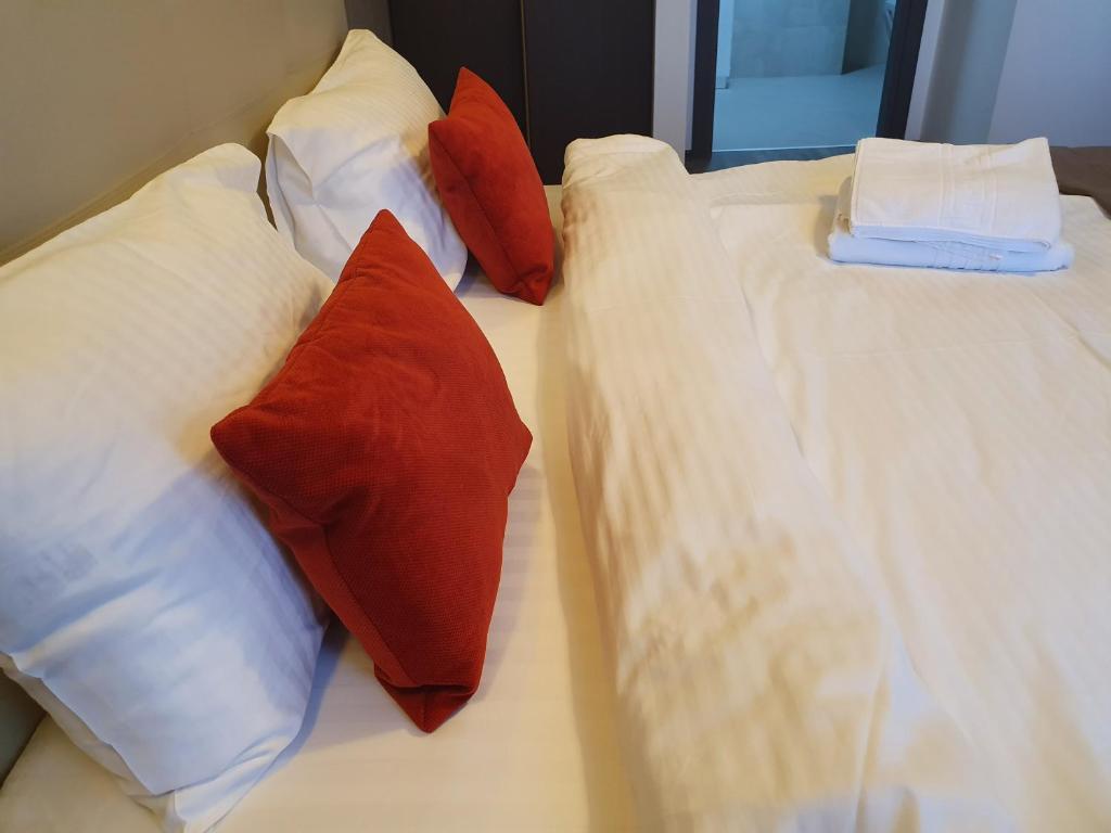 En eller flere senge i et værelse på Dream Apartment Poiana Brasov