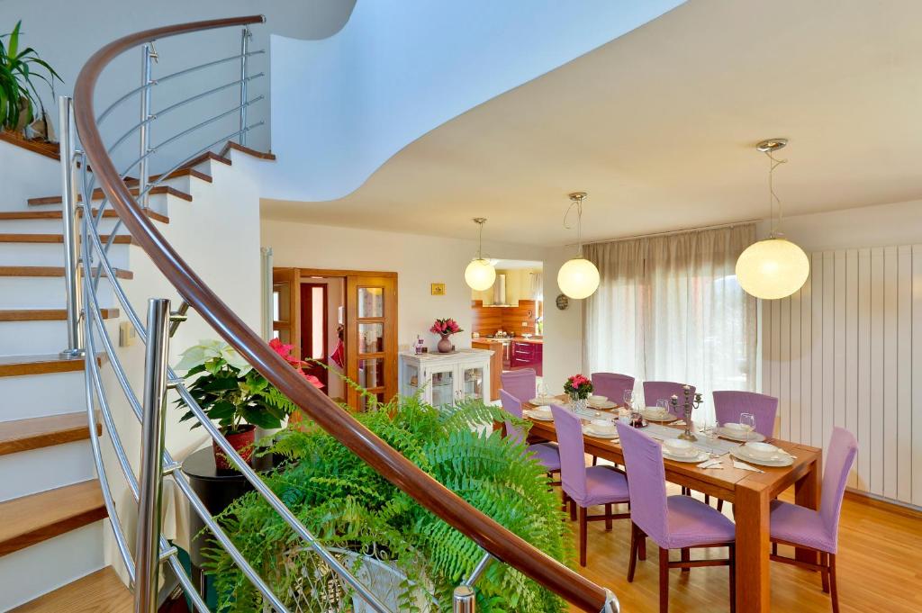 Fotografia z galérie ubytovania Holiday villa Rita , ideal for families, pool, large childrens playground v destinácii Varaždin
