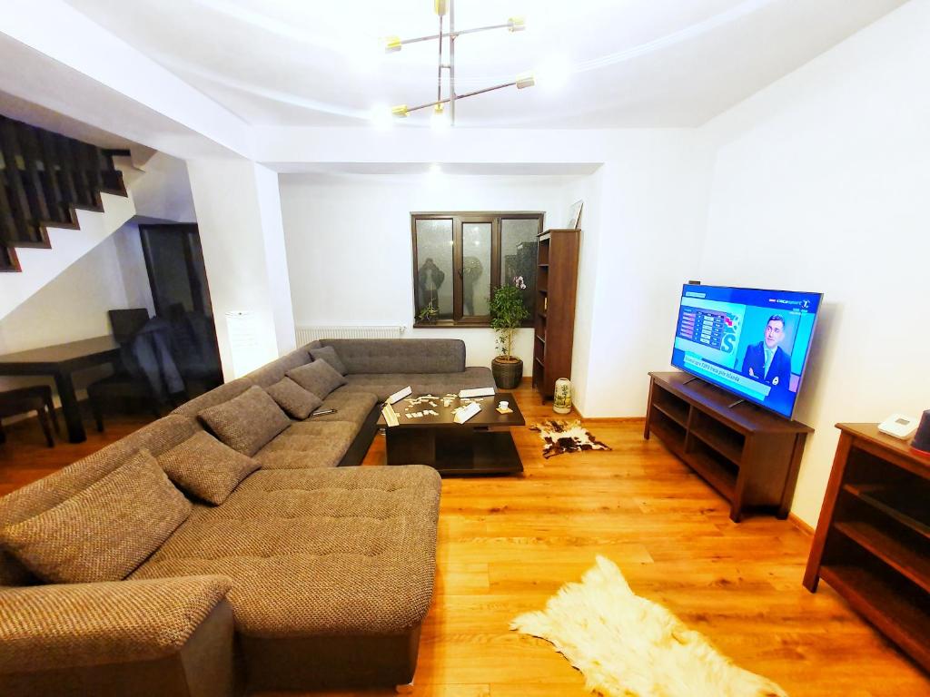 TV a/nebo společenská místnost v ubytování Holiday Home ESKU