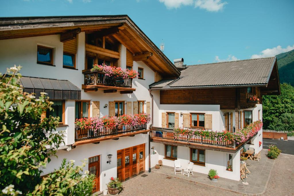 Budynek, w którym mieści się aparthotel