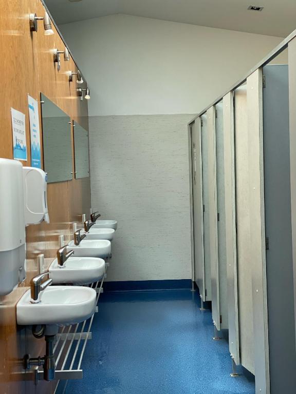 On Top Backpackers - Resim 22