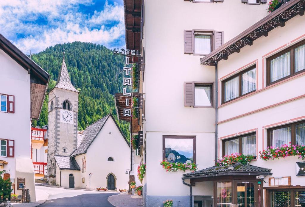 Foto dalla galleria di Hotel Italia a Canazei