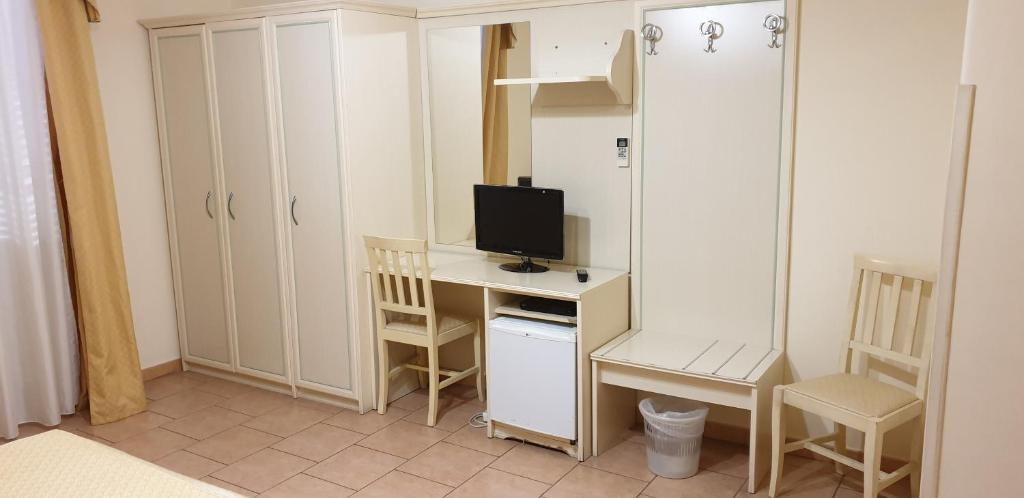 Kuchnia lub aneks kuchenny w obiekcie RS San Sebastiano Holidays