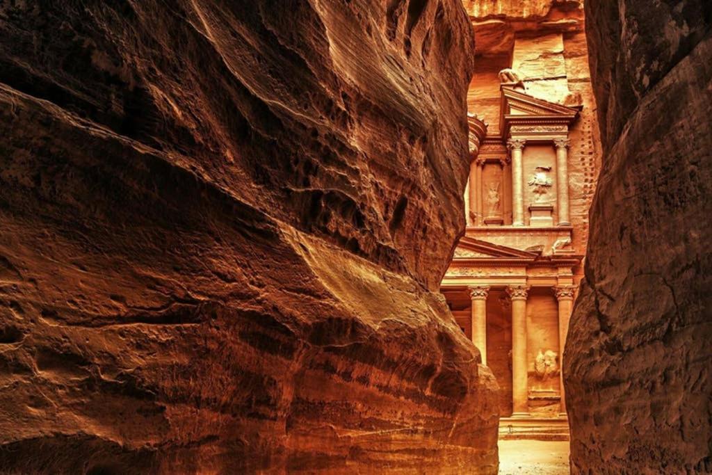 Gallery image of The Red Rose City in Wadi Musa