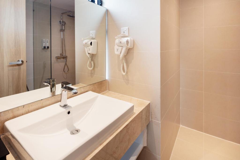 Phòng Deluxe Giường Đôi/2 Giường Đơn Có Ban Công