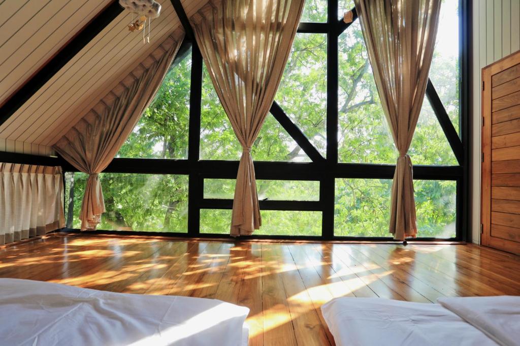 Yellow Pillow village - Resim 41