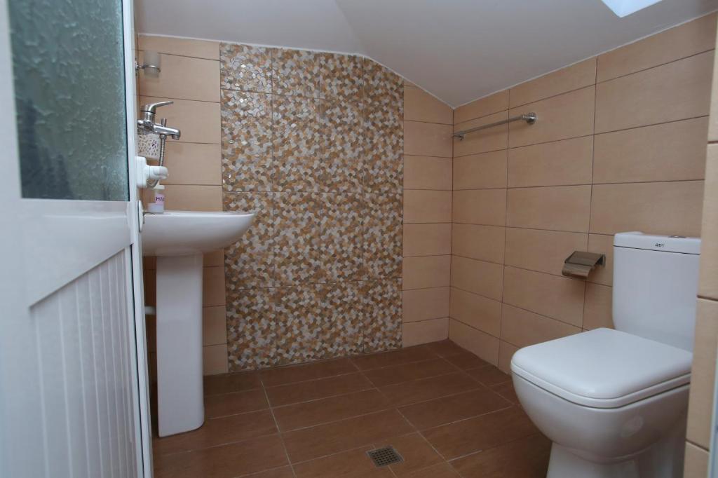 Guest House Himaj - Imazhi 3