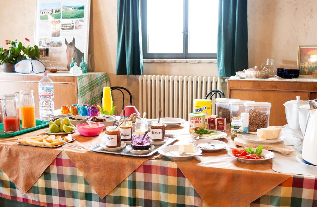 Jedzenie w gospodarstwie agroturystycznym lub w pobliżu