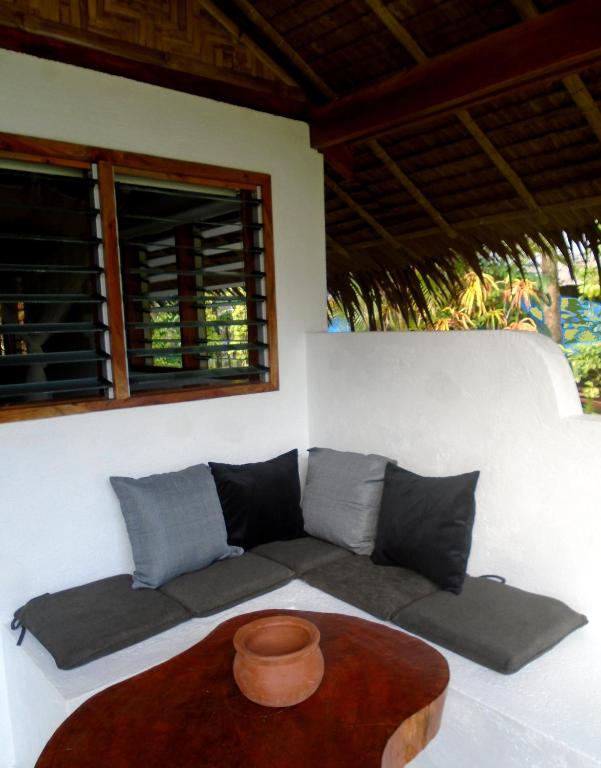 Posezení v ubytování Nypa Style Resort Camiguin