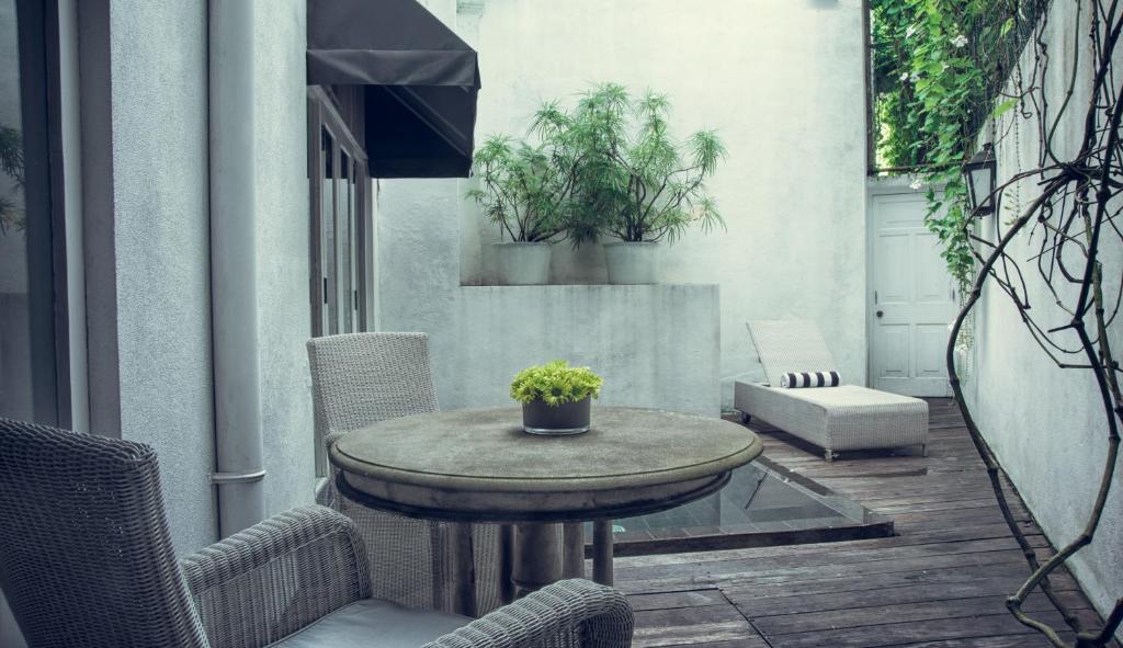 Paradise Road Tintagel Colombo - 14