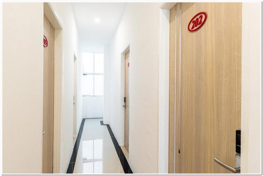 Foto dalla galleria di RedDoorz Plus @ Centrium Katamso Medan a Medan