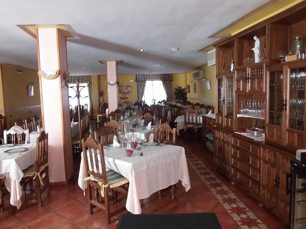 Fotografia z galérie ubytovania Hostal-Restaurante San Antolín v destinácii Tordesillas
