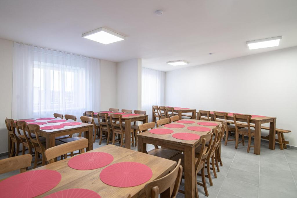 Restaurace v ubytování Garni hotel Roušarka