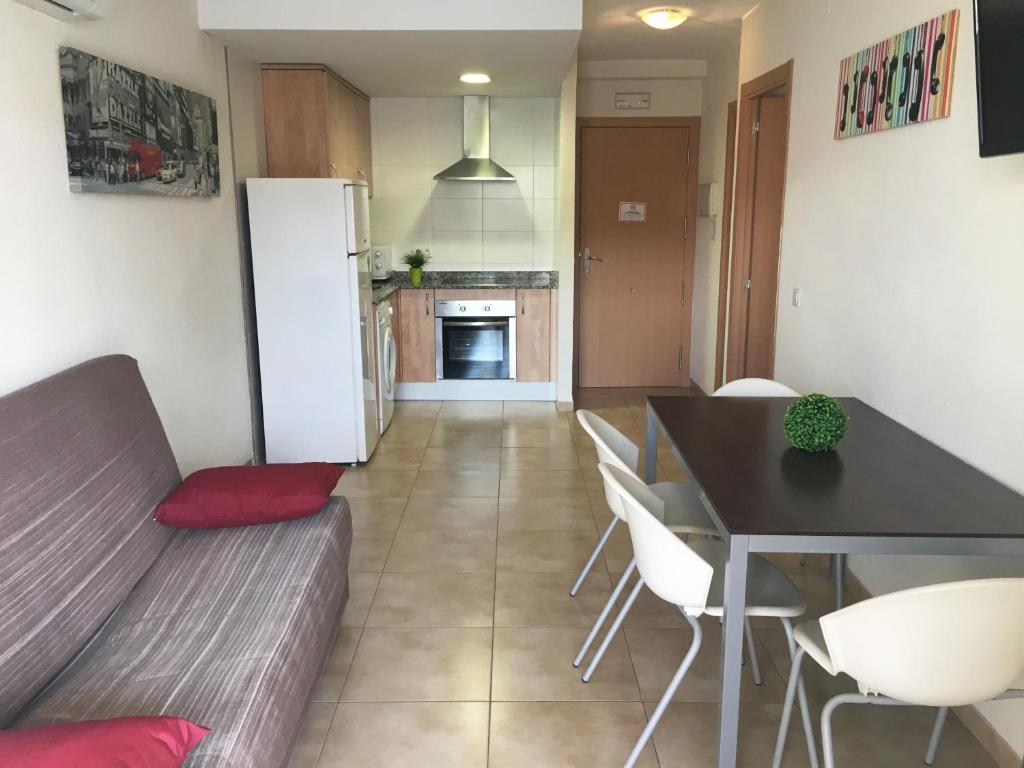 Apartamentos Doña Carmen 3000, Oropesa del Mar – Updated 2022 ...